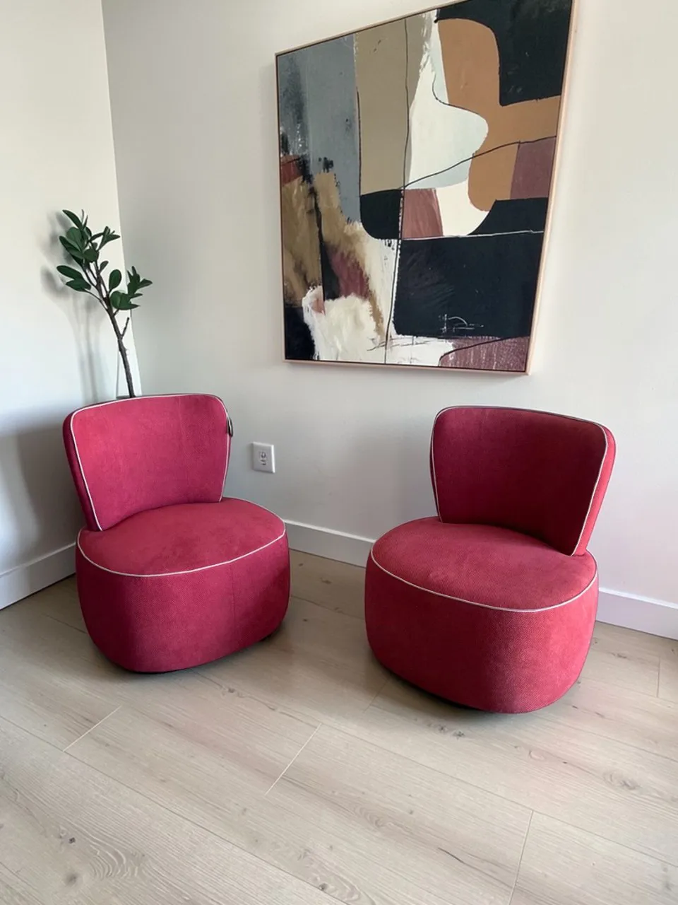 Poltroncina rossa Tania