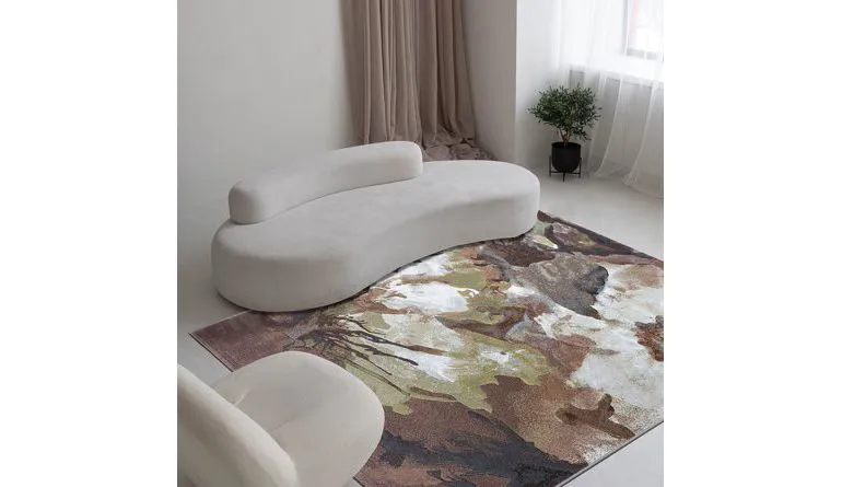 Tappeto sitap laguna con divani di design bianchi