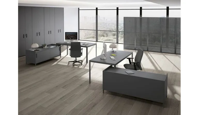 Arredo ufficio con scrivanie, postazioni di lavoro e mobili contenitori – Vesentini Creazione d'interni, Casaleone (VR)